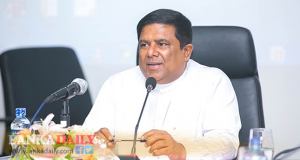 රාජ්‍ය සේවකයන් තම අනාගතය ගැන සිතා නිවැරදි තීන්දුවක් ගත යුතුයි -වජිර