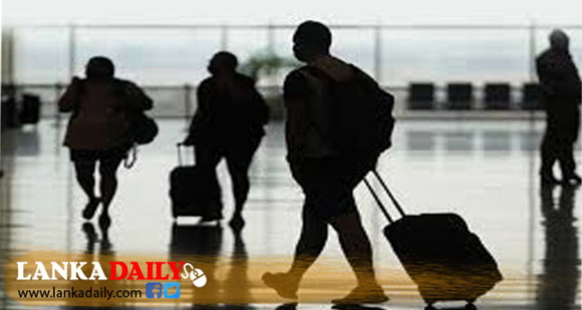 මාස 8ක් තුළ මෙරට ශ්‍රමිකයින් ලක්ෂ 2ක් රැකියා සදහා රට ගිහින්