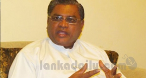 මහීපාලගේ මෛත්‍රී ප්‍රේමය, මහින්ද රජ වෙනකම් විතරලු !