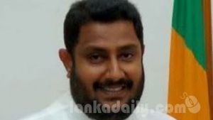 මුතුහෙට්ටිගම තවත් චණ්ඩිකමක් කරයි. ප්‍රදේශවාසීන් පන්නාගනී.