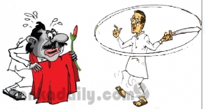 මෛත්‍රීට බම්බු ගහගන්න කියා මහින්ද පොහො‍ට්ටු නට්ට අතට ගනී..