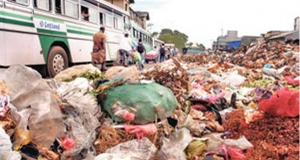 කොළඹ කුණු පුත්තලමට ගෙනයයි.