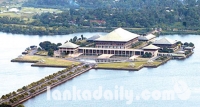 කාන්තාවෝ 556 පාර්ලිමේන්තු මඟට