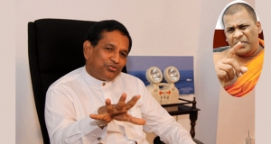 ඥාණසාර හිමි ගමේදී සිවුරු හැර කොළඹට පැමිණ සිවුරු දාගත්තා