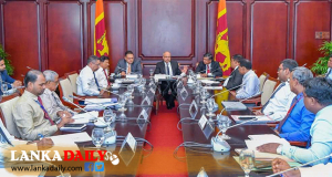 අස්වැසුමට ප්‍රාදේශීය ලේකම්වරුන්ගෙත් සහය !