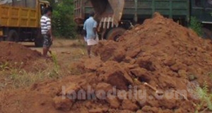 ජනාධිපති මොනව කිව්වත් පොළොන්නරුවේ බොරළු ජාවාරම ජයටම වෙනවා