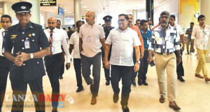 ගුවන් ගමන් ප්‍රමාදයේ අපහසුවට ඇමැති විජිතගෙන් විසඳුමක්