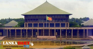 පක්ෂ පහකට පාර්ලිමේන්තු මැතිවරණය තහනම් කරයි !