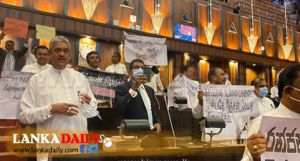 පාස්කු ප්‍රහාරය ගැන විවාදයට අමතර දින දෙකක් ! සජිත් සහ අනුරගෙන් විරෝධය !