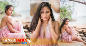 දැන් මම රට වටේ යන හොල්මනක් ! - සඳනි