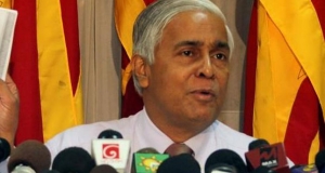අගවිනිසුරු පක්ෂපාතීත්වය වතිකානු සංචාරයෙන්ම පේනවා