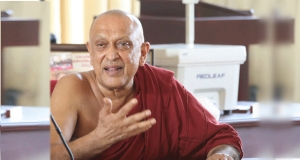 ආණ්ඩුව  මුට්ටිය දාලා බලනවා  -සෝභිත හිමි