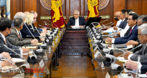 ජනපතිට රටවල් 23ක තානාපතිවරුන් සහය පල කරයි.   