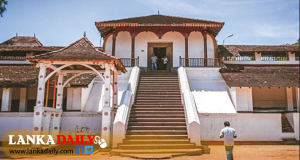 හිටපු නිලමේ යළිත් රත්නපුර සමන් දෙවොලේ වැඩ භාර ගනී