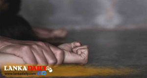 පෙම්වතා හමුවෙන්න ගිය හෙද පෙම්වතිය සමූහ දූෂණයට