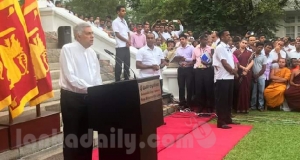 ජනාධිපතිවරයෙක් සහ අගමැතිවරයෙක් ජාතිය ඇමතුවේය..