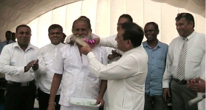 ධීවර ඇමති බාබර් වැඩේ කරයි