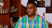 එජාපය දෙකට කඩා අලුත් පක්ෂයක් හැදිමේ කොන්ත්‍රාතුව තිස්ස බාරගෙන