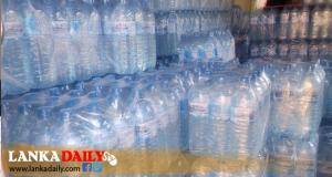 750ml ප්ලාස්ටික් බෝතල් පරිසරයට එක්වීම වැළැක්වීමට විකල්ප වැඩ පිළිවෙළක් !