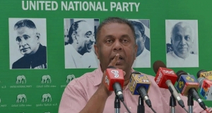 අධිකරණයේ විශ්වසනීයත්වය යළි ස්ථාපිත කරන්න  නැතහොත් ප්‍රතිවිපාකවලට මුහුණදෙන්න (2) - මංගල සමරවීර