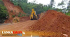හැටන් - කොළඹ ප්‍රධාන මාර්ගයේ කඩා වැටුණු පස් කඳු ඉවත් කිරීම ඇරඹේ