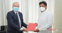 ගෝලීය මානව සංවර්ධන වාර්තාව නිල වශයෙන් විපක්ෂ නායකවරයාට භාරදෙයි   