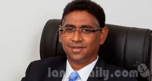 ෆයිසර්ට ඇමතිකම එපාවෙයි-ආණ්ඩුව එපා නොවෙයි