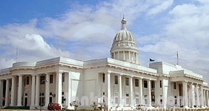 කොළඹ නගර සභාවේ ආදායමින් මිලියන 30ක් හොර පාරේ යයි