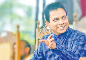 ස්ථිර නොකළ සියලු සේවකයින් ස්ථිර කරනවා - ඇමති වක්කුඹුර කියයි !