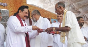 උතුරේ ඉඩම් ඔප්පු 20000ක් එකවර ප්‍රදානය කරයි