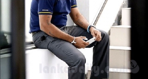 රිළවා ගෙයි ගිරවා ගෙයි  එස්. එම්. එස්. පණිවුඩ හටනක්....