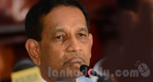 රාජිතගේ පවුලටම නොතීසි.