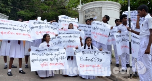 තාක්ෂණ විෂය හදාරණ සිසුන් අතරමං නොකරනු(video/photos)