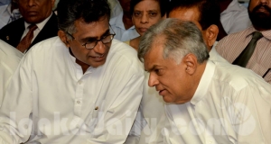 වරාය නගරයේ වැඩ චම්පික බාර ගනියි?