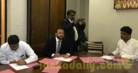 විශ්වාසභංගයට පෙර ඇමැතිකම් අත්හරිති. එය නොගෙනෙන්නැයි ජනපතිගෙන් බලපෑම්.