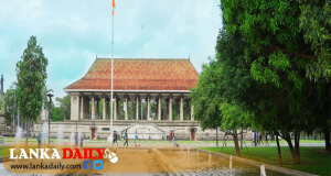 නිදහසේ 77 වන වසර සැමරුම, කොළඹ නිදහස් චතුරස්‍රරයේ දීම පැවැත්වේ
