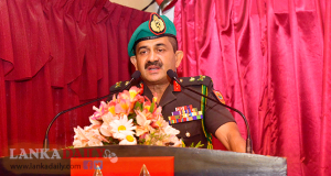 නව යුද හමුදාපති මේජර් ජනරාල් විකුම් ලියනගේ