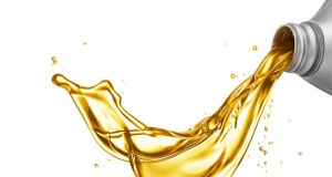 බාල එන්ජින් ඔයිල් තොගයක්