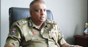 ජනාධිපතිවරණයට පොලිසිය මහින්ද බාලසුරියට