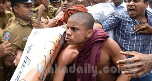 කහකඩ පනත වෙනුවෙන් පෙළ ගැසෙමු.  සිංහල බෞද්ධයන්ට අභියෝගයක් !