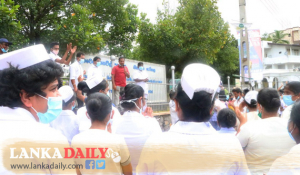 දිවයින පුරා රෝහල් 600ක සේවකයින් සේවයෙන් ඉවතට !