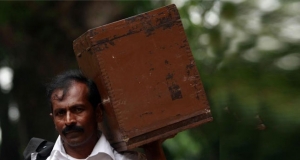 තැපැල් ඡන්දයට අයදුම්පත් කැදවයි