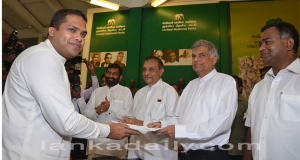එජාපය ඌවට දිවුරුම් දෙයි (ඡායාරූප)