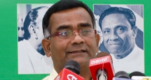 දිළිදුකම මැඩලීමට කි‍්‍රයාමාර්ග නොගෙන ජනතාව රැවටීමට යත්න දරන ආණ්ඩුවක්