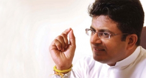 කුමන්ත්‍රණකරුවෙක් හතරවෙනි තට්ටුවට