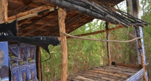 මොනරාගල නීති විරෝධී පක්ෂ කාර්යාල හැමතැනම -කැෆේ