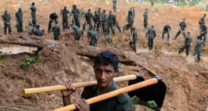 නායයාමෙන් විපතට පත්වුවන් වෙනුවෙන් හමුදාව කළ මෙහෙය විශිෂ්ඨයි
