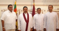 විපක්ෂ නායක ආණ්ඩුවට හේත්තු වේ!