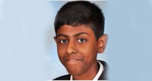 පාපන්දුව ලාංකික සිසුවකු බිලි ගනී