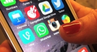 WhatsApp හරහා කුණුහරුප කිව්වොත් දඩය ලක්ෂ 92යි